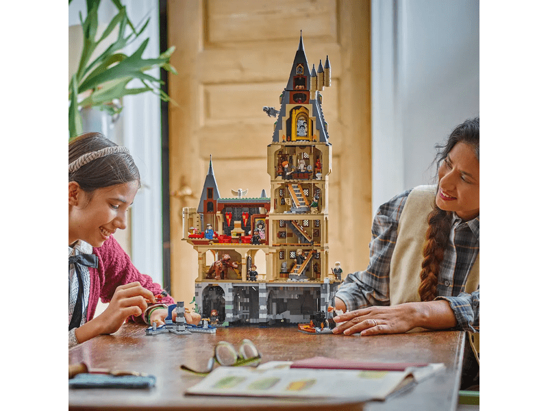 LEGO® Harry Potter™ Dvorac Hogwarts™: Središnji toranj (76454)