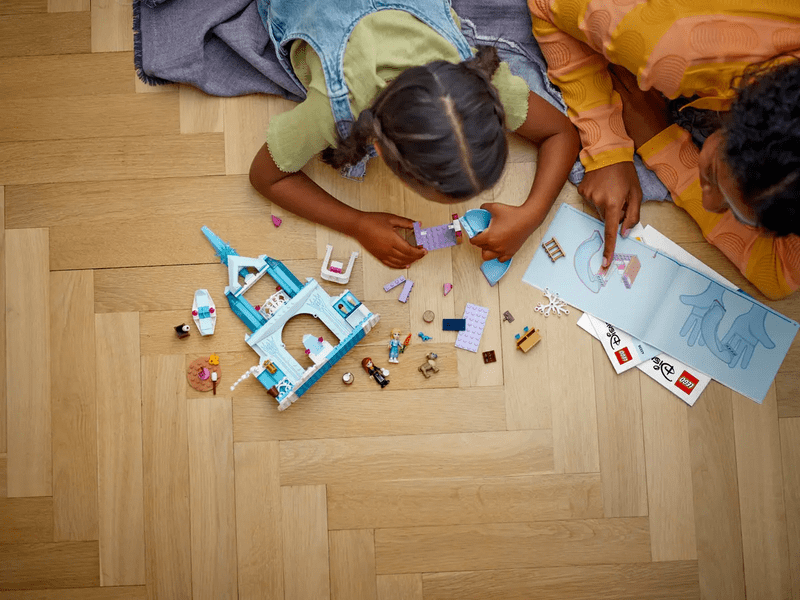 LEGO® Disney Jégvarázs Elza jégkastélya (43238)