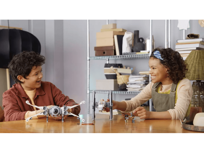 LEGO® Star Wars™ TIE Fighter és X-Wing mix (75393)