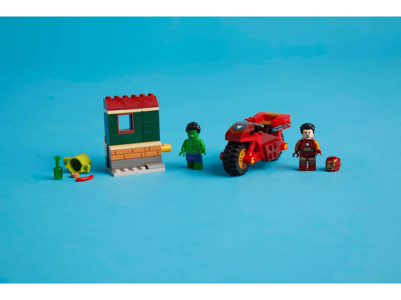 LEGO 76287 Vasember motorral és Hulk