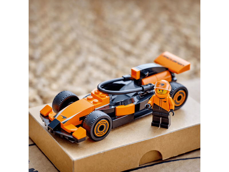 LEGO® City F1® Vozač s trkaćim automobilom McLaren (60442)