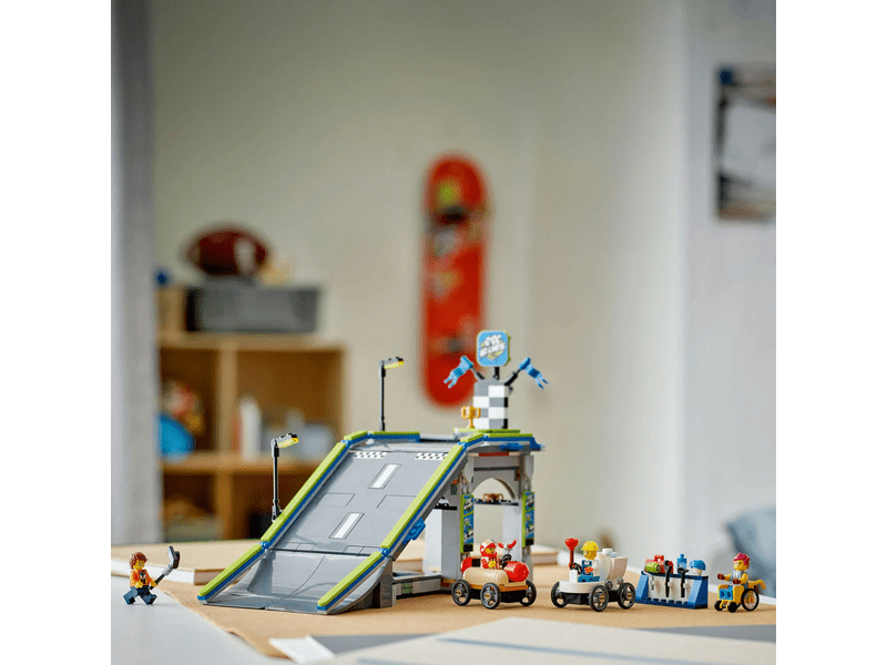 LEGO® City Határok nélkül: Versenypálya rámpákkal (60460)