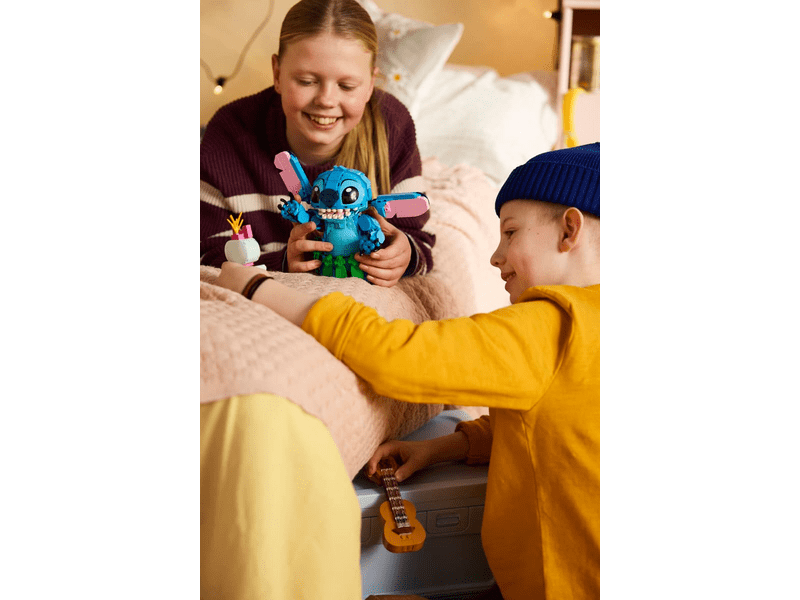 LEGO® Disney Stitch és Foltos (43296)