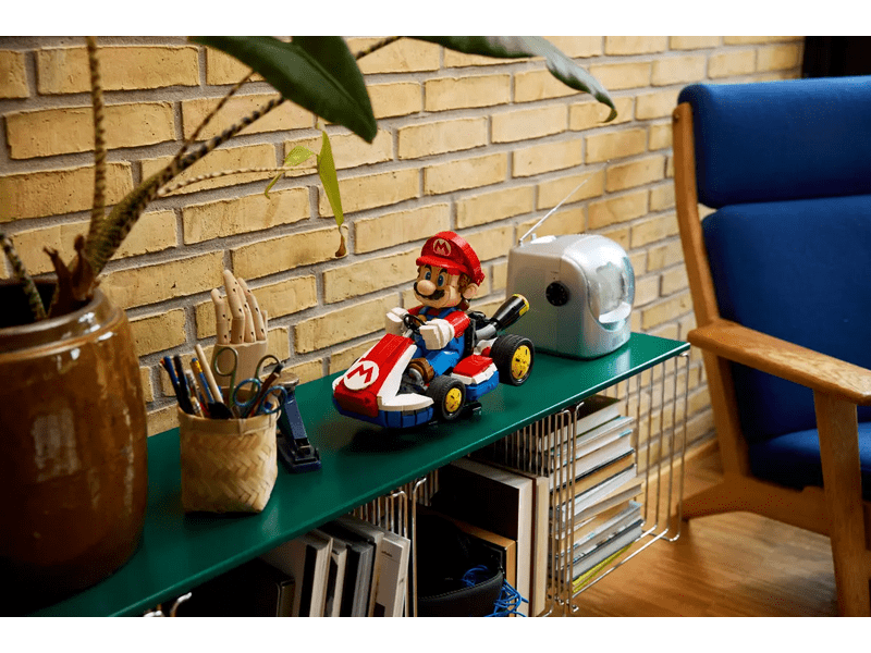 LEGO® Mario Kart™: Mario & Standard Kart (72037)