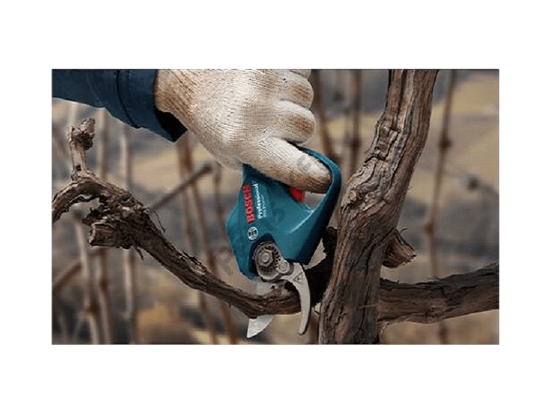 Bosch Pro Pruner Akkus metszőolló, 2x3Ah+töltő (06019K1021)