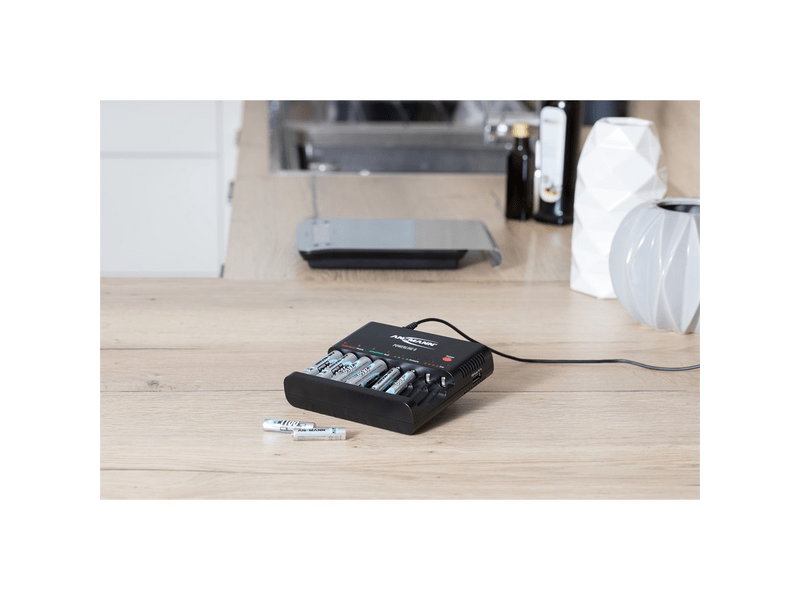 Ansmann akkumulátortöltő 8x AA/AAA NiMH akkuhoz (1001-0006)
