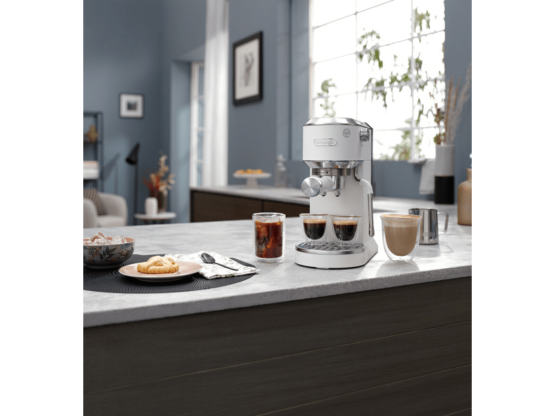DeLonghi C890.WI Dedica Duo Manuális espresso kávéfőző, fehér