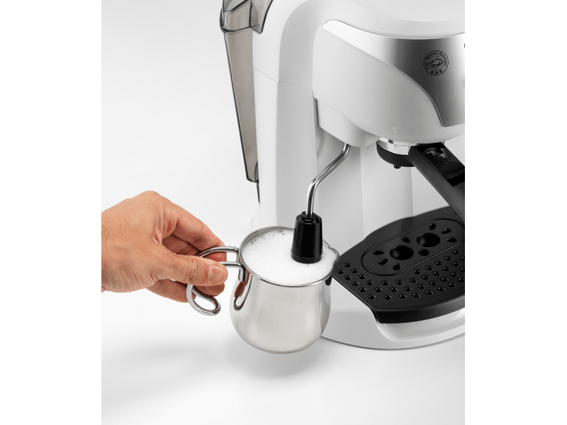 De'Longhi EC221.W manuális kávéfőző, fehér