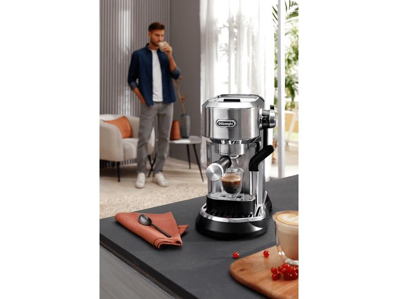 Delonghi EC950.M Dedica Maestro Plus aparat za expresso kavu