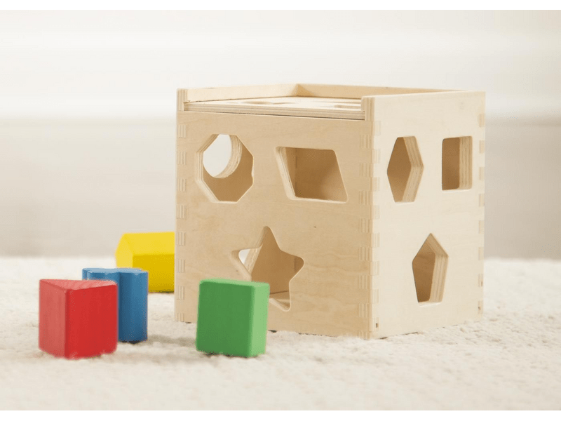 Melissa & Doug fa készségfejlesztő játék, formarendező kocka