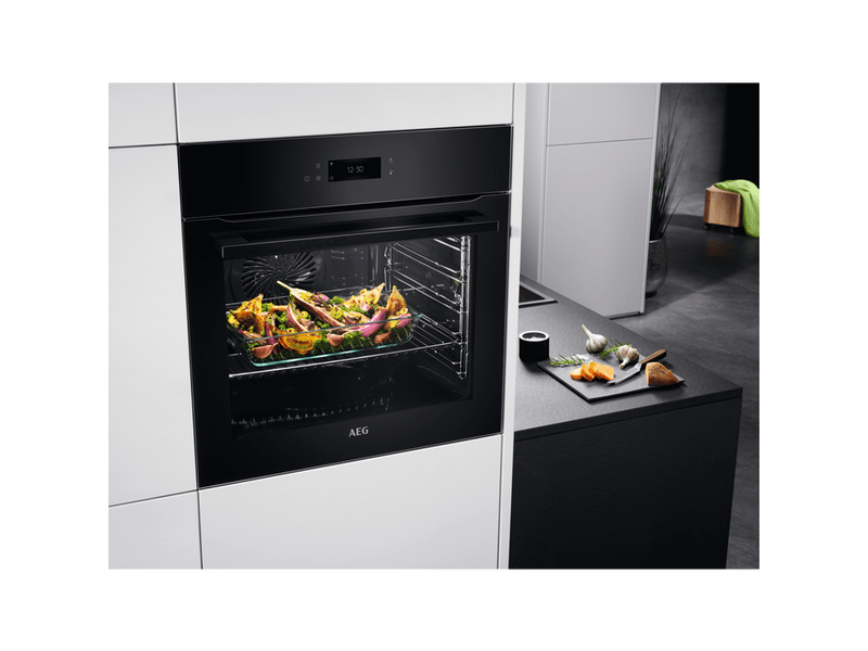 AEG BPE748380B Ugradbena pećnica