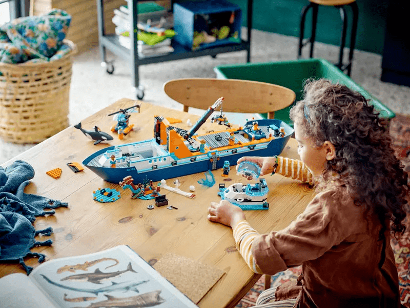 LEGO® City Sarkkutató hajó (60368)