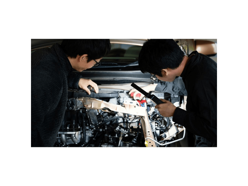 Ledlenser W7R Work 600lm tölthető munkalámpa UV fénnyel (502737)