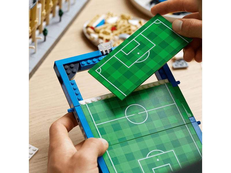 LEGO® Creator Expert Real Madrid – Santiago Bernabéu stadion (10299)