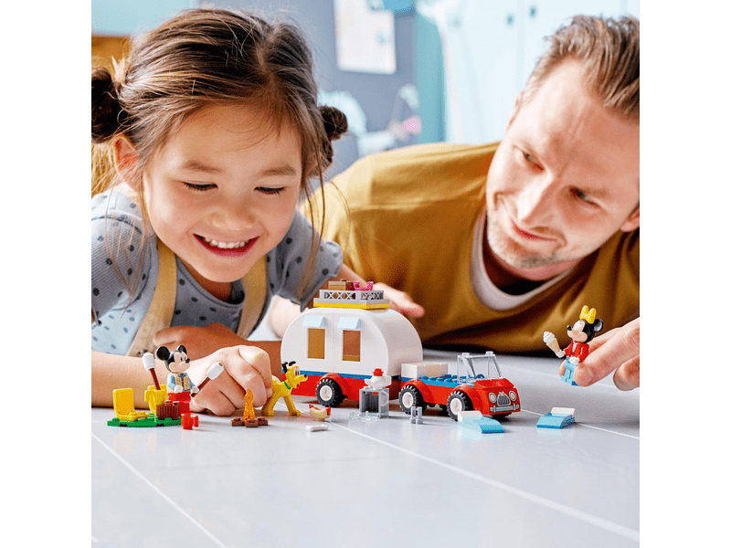 LEGO® Mickey & Friends Mickey és Minnie egér kempingezik (10777)