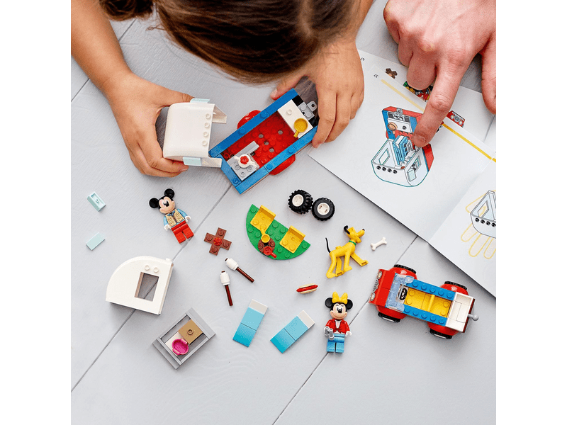 LEGO® Mickey & Friends Mickey és Minnie egér kempingezik (10777)
