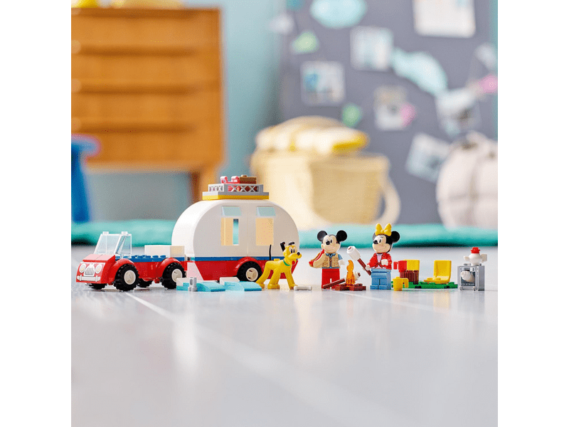 LEGO® Mickey & Friends Mickey és Minnie egér kempingezik (10777)