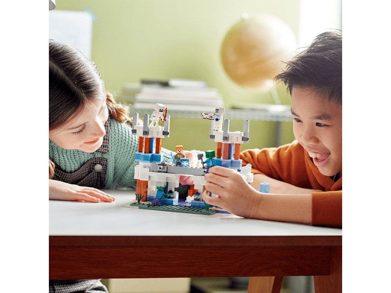 LEGO® Minecraft™ A jégkastély (21186)