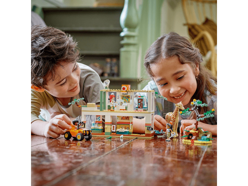 LEGO® Friends Mia vadvilági mentője (41717)