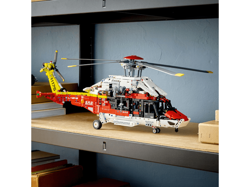 LEGO® Technic Airbus H175 Mentőhelikopter (42145)