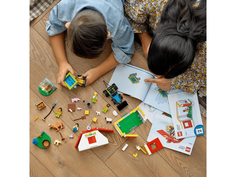 LEGO® City Farm Pajta és háziállatok (60346)