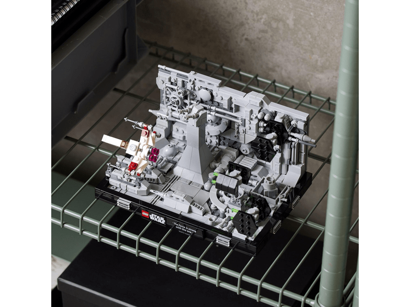 LEGO® Star Wars™ Halálcsillag™ árokfutam dioráma (75329)