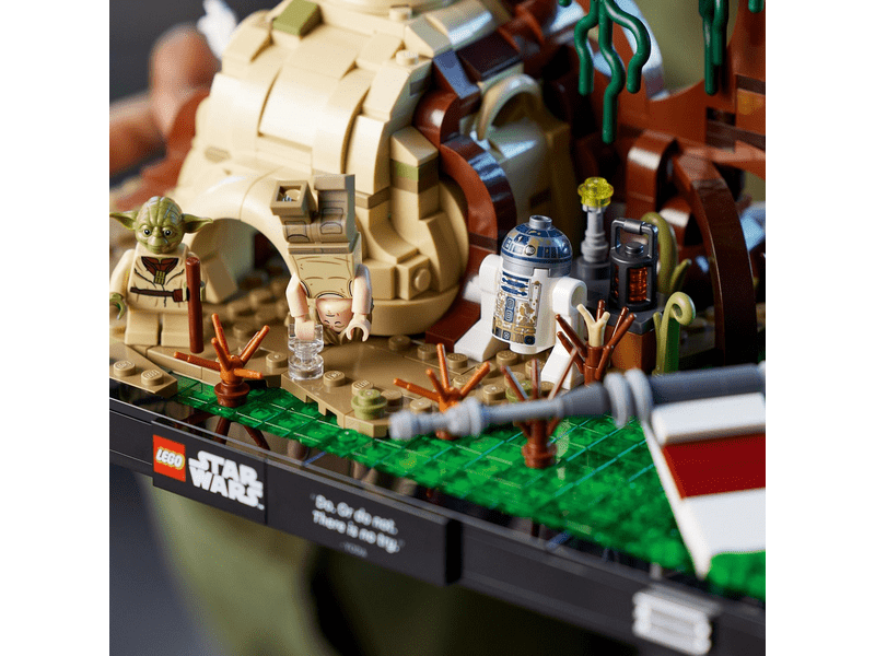LEGO® Star Wars™ Jedi™ kiképzés a Dagobah™ bolygón dioráma (75330)