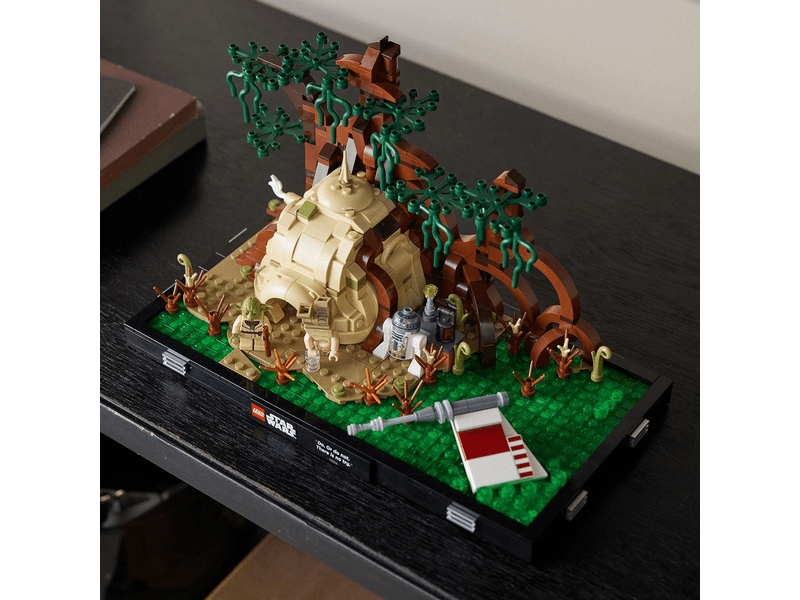 LEGO® Star Wars™ Jedi™ kiképzés a Dagobah™ bolygón dioráma (75330)