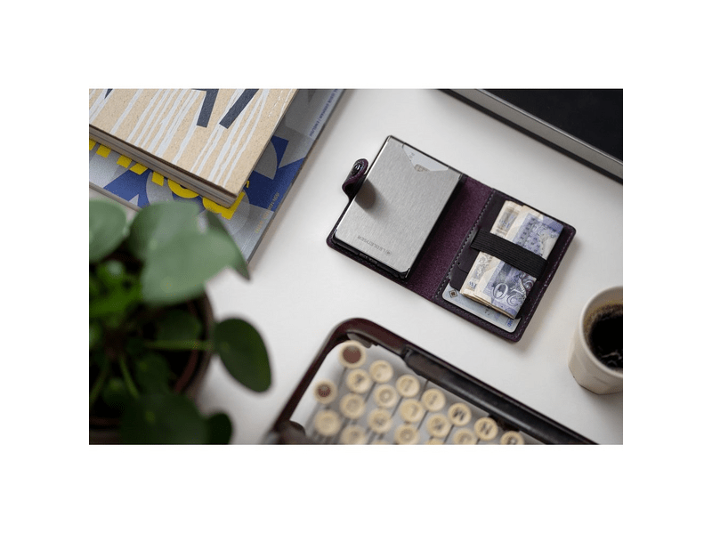 Ledlenser pénztárca/powerbank/lámpa, vörös (502399)