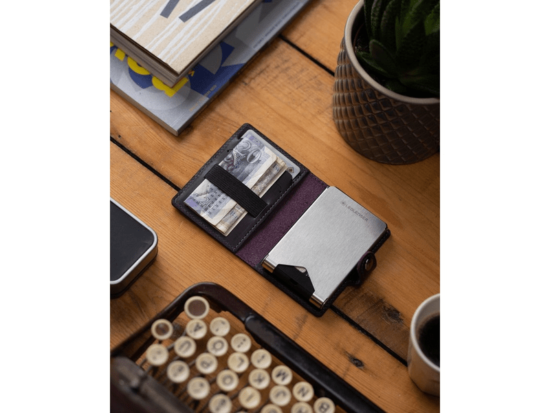 Ledlenser pénztárca/powerbank/lámpa, vörös (502399)