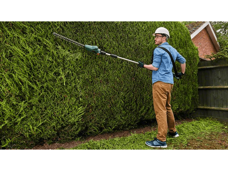 Bosch Universal HedgePole 18 Akkus teleszkópos sövénynyíró (06008B3000)