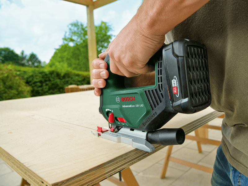 Bosch AdvancedSaw 18V-140 Akkus dekopírfűrész (603013003)