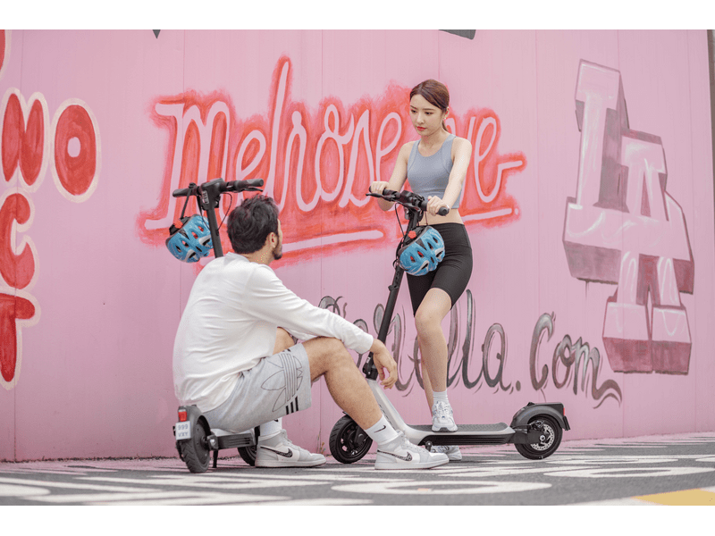 Dyras ER-60 Električni romobil, srebrno-crni