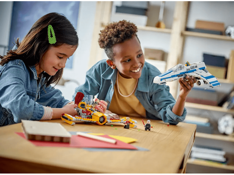 LEGO® Star Wars™ Új Köztársasági E-Wing™ vs. Shin Hati vadászgépe™ (75364)