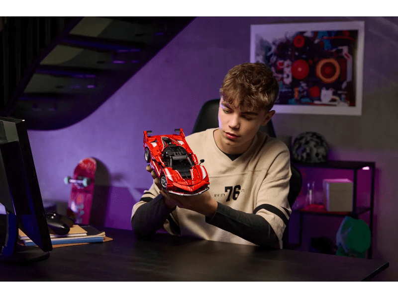 LEGO® Technic Ferrari FXX K (42212)