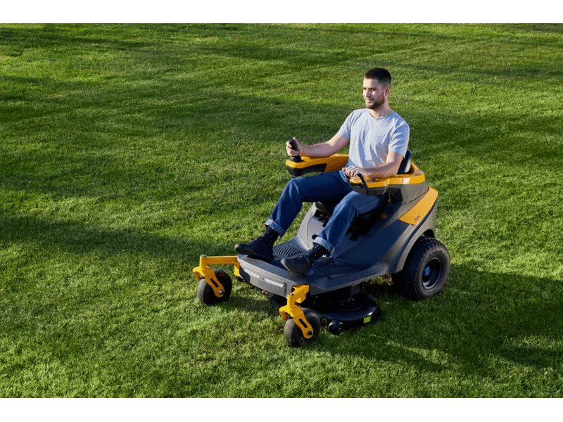 Stiga Gyro 700e helyben forduló akkus fűnyíró traktor (2F7063605/ST1)
