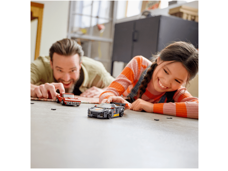 LEGO® Speed Champions Chevrolet Corvette C8.R Race Car és 1969 Chevrolet Corvette (76903)