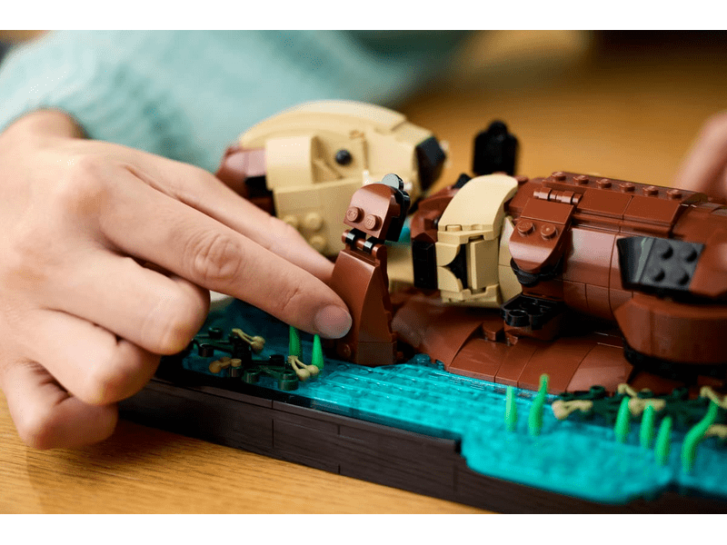 LEGO® Ideas Úszkáló vidrák (21366)