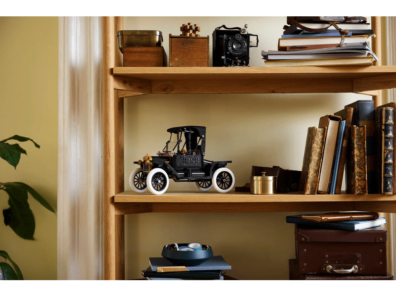 LEGO® Icons Ford Model T (11376)
