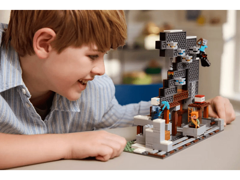 LEGO® Minecraft® Rudnik pijukom (21277)