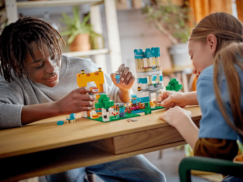 LEGO® Minecraft® Crafting láda 4.0 építőjáték-készlet (21249)