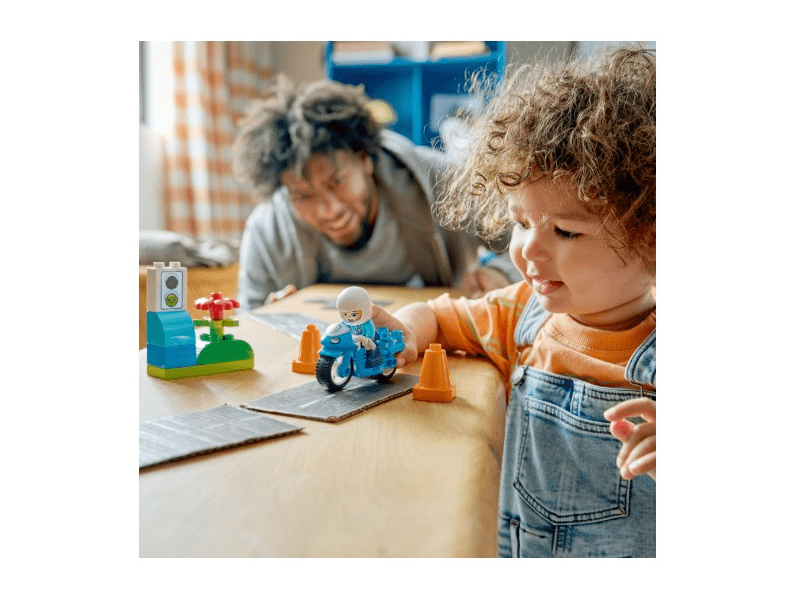 LEGO® DUPLO® Városi kalandok Kék rendőrségi motorkerékpár (10471)