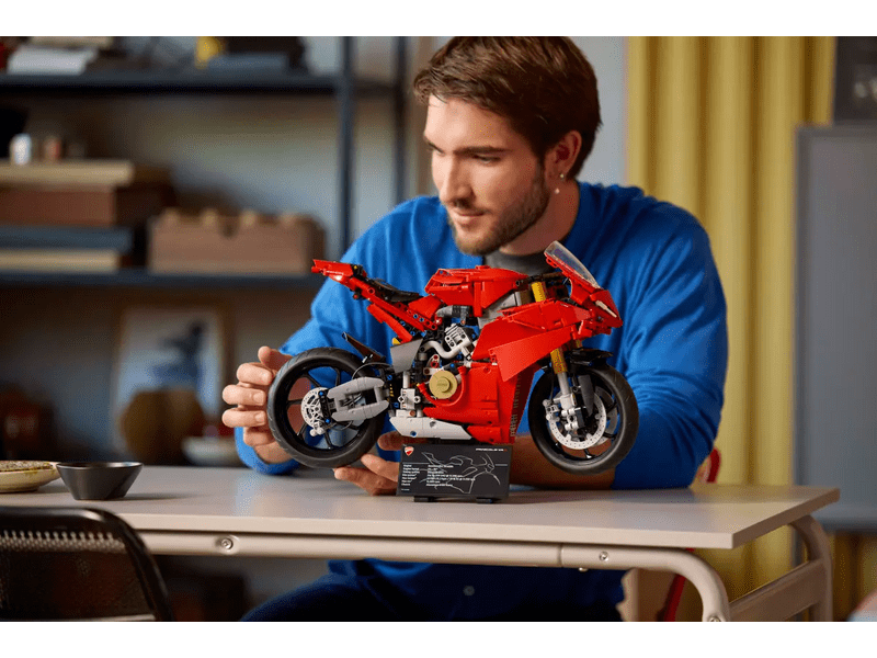LEGO® Technic motocikl Ducati Panigale V4 S (42202)