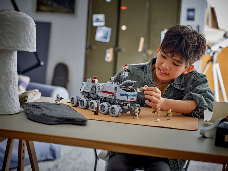 LEGO® Star Wars™ Republic Juggernaut tenk (75413)