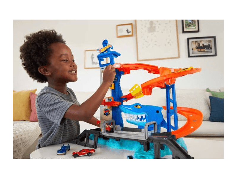 Hot Wheels Cápaverseny az óceáni őrtoronyban (HDP06)