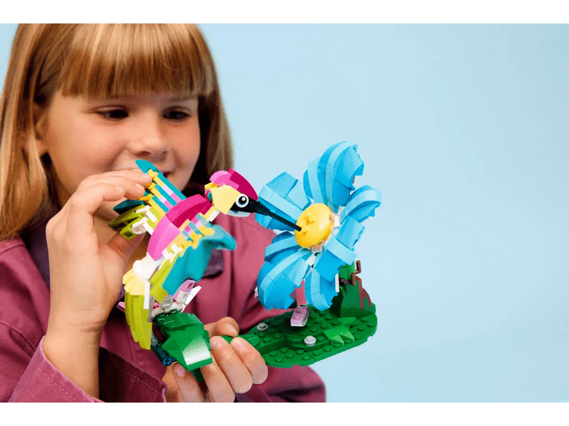 LEGO® Creator Vadállatok: Színpompás kolibri (31384)