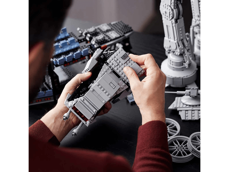 LEGO® Star Wars™ AT-AT™ (75313)