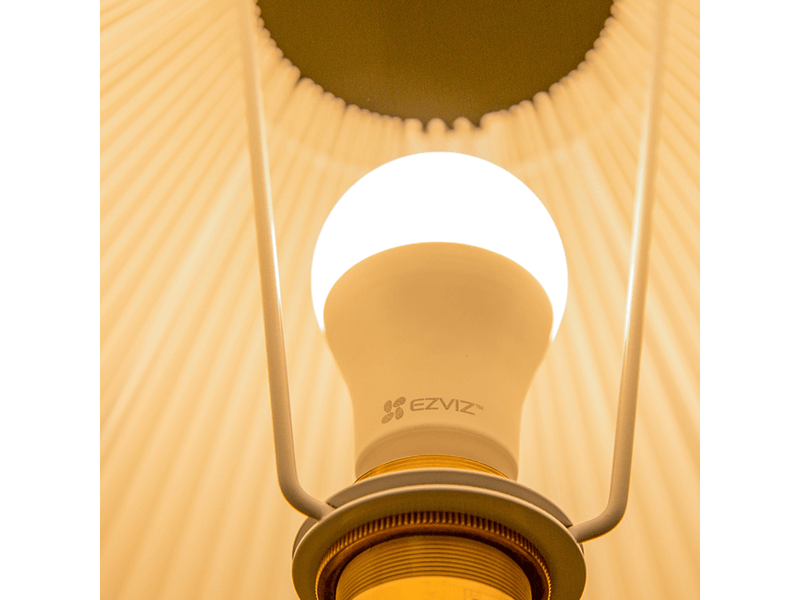 EZVIZ LB1 Okos LED izzó, fehér (CS-HAL-LB1-LWAW)