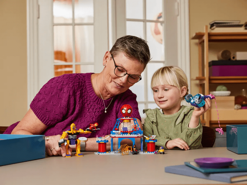 LEGO® 4+ Bacač mreže Spider Squad HQ (10794)