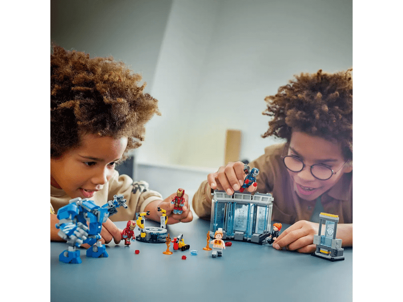 LEGO® Marvel Iron Manov laboratorij: Oklopljena dvorana (76315)